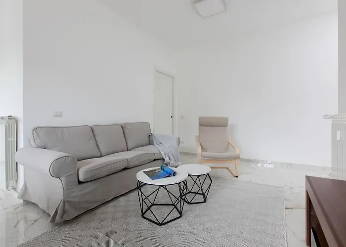 Hacca Collection - Bocconi, Porta Romana 2Br